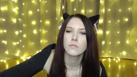 Snapshot of emmaishier chatting on 02.05.25 emmaishier online show from 02.05.25