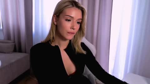 Emma online show from 03.17.26