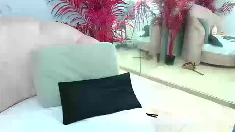 Snapshot of emmalebrun chatting on 03.04.26 Emma online show from 03.04.26