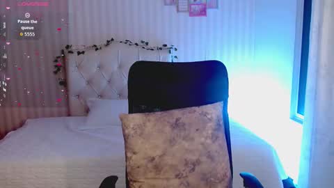 Emmas Room online show from 02.25.26