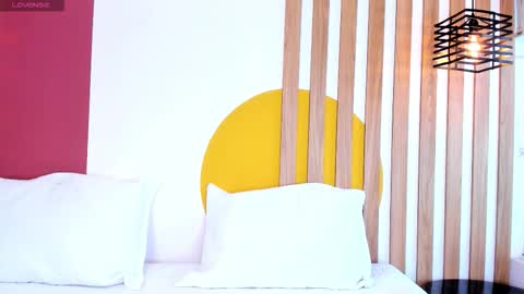 emmanaughty_ online show from 11.05.25