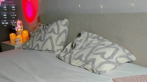 emmanuelleee online show from 02.05.25