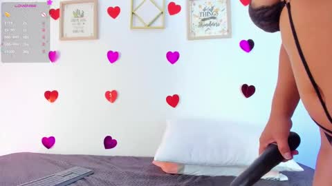 Emma Rogers online show from 02.22.25