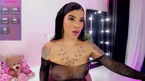 Emma Russell online show from 09.24.25