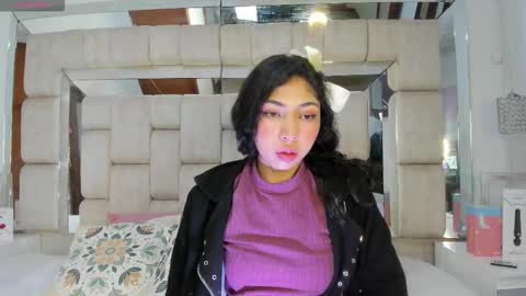 Emma online show from 11.18.25