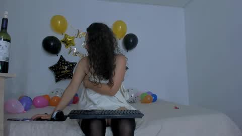 Emma Torres online show from 12.30.24