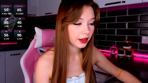 Snapshot of emmavictori chatting on 01.10.25 Shaiya online show from 01.10.25