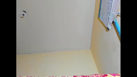 hi im emmalina welcome to your happy place online show from 01.30.25