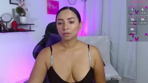 Emmi Cam online show from 04.10.26