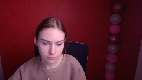 Snapshot of emmi_rossum chatting on 02.22.25 Emmi online show from 02.22.25