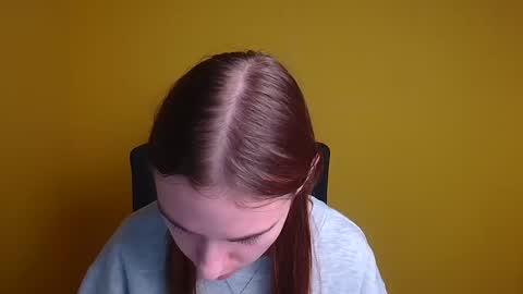 Snapshot of emmi_rossum chatting on 03.04.25 Emmi online show from 03.04.25