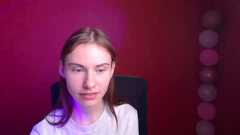 Snapshot of emmi_rossum chatting on 03.05.25 Emmi online show from 03.05.25