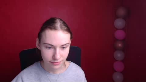 Snapshot of emmi_rossum chatting on 03.06.25 Emmi online show from 03.06.25