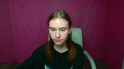 Snapshot of emmi_rossum chatting on 03.10.25 Emmi online show from 03.10.25