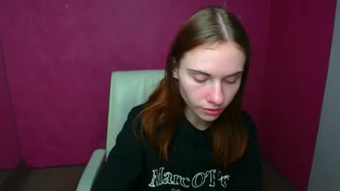 Snapshot of emmi_rossum chatting on 03.10.25 Emmi online show from 03.10.25