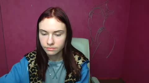 Snapshot of emmi_rossum chatting on 03.11.25 Emmi online show from 03.11.25
