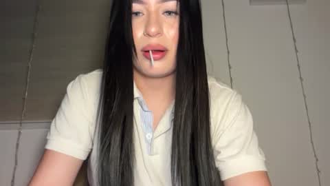Snapshot of emmicharlotte chatting on 07.23.26 Emmi online show from 07.23.26