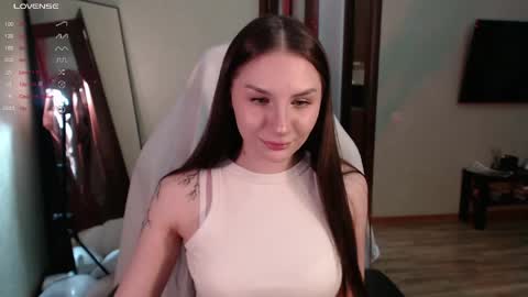 Snapshot of emmiclo chatting on 04.14.26 Emily online show from 04.14.26