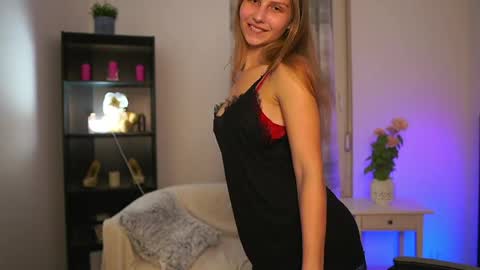 Emmie online show from 03.27.26