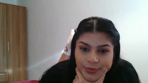 Snapshot of emmie_xxx chatting on 12.05.24 emmie online show from 12.05.24