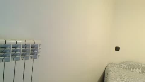 Snapshot of emmie_xxx chatting on 12.10.24 emmie online show from 12.10.24