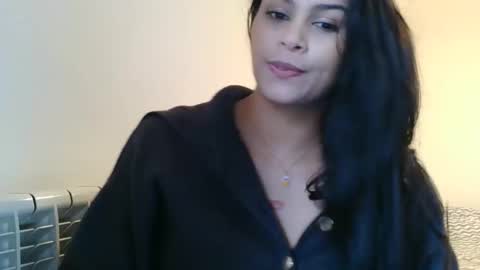 Snapshot of emmie_xxx chatting on 12.11.24 emmie online show from 12.11.24