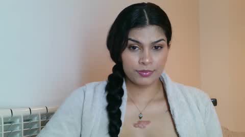 Snapshot of emmie_xxx chatting on 01.09.25 emmie online show from 01.09.25