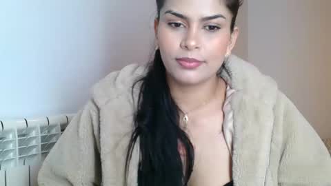 Snapshot of emmie_xxx chatting on 01.21.25 emmie online show from 01.21.25