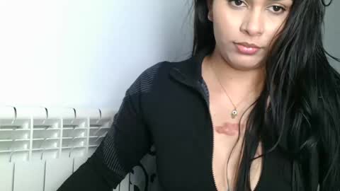 Snapshot of emmie_xxx chatting on 01.22.25 emmie online show from 01.22.25