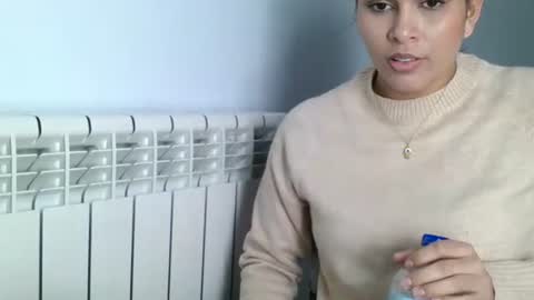 Snapshot of emmie_xxx chatting on 01.24.25 emmie online show from 01.24.25