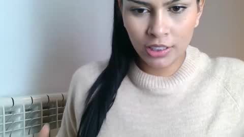 Snapshot of emmie_xxx chatting on 02.20.25 emmie online show from 02.20.25