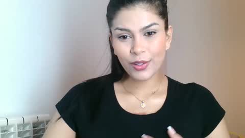 Snapshot of emmie_xxx chatting on 02.26.25 emmie online show from 02.26.25