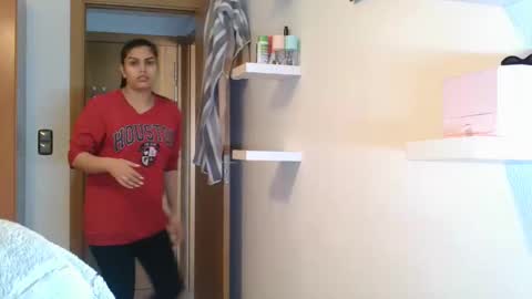 emmie online show from 11.06.25