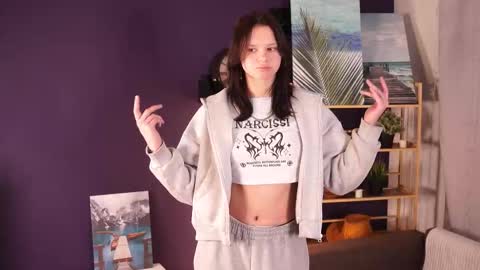 Snapshot of emmiecrellin chatting on 03.03.26 Emily online show from 03.03.26