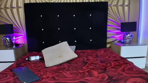 Emmily keller online show from 11.08.25