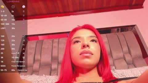 Snapshot of emmily_savage chatting on 01.10.25 online show from 01.10.25
