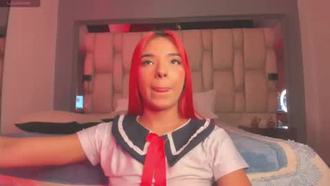 Snapshot of emmily_savage chatting on 02.15.25 online show from 02.15.25