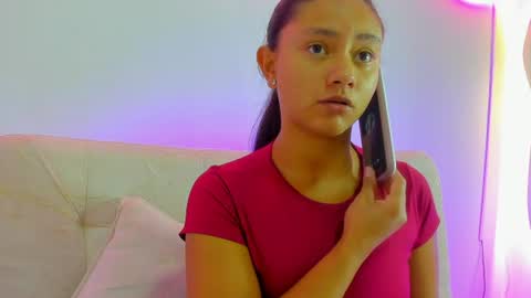 Snapshot of emmilybratz chatting on 06.18.26 EMMILY online show from 06.18.26