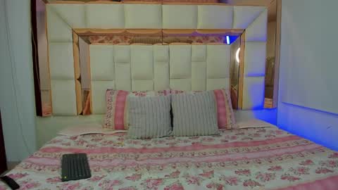 Emmily online show from 04.19.26