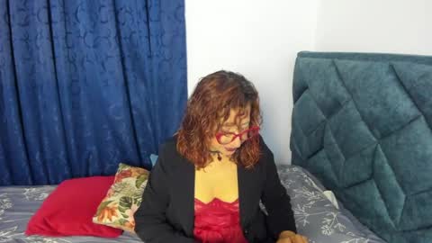 Emmily online show from 04.21.26