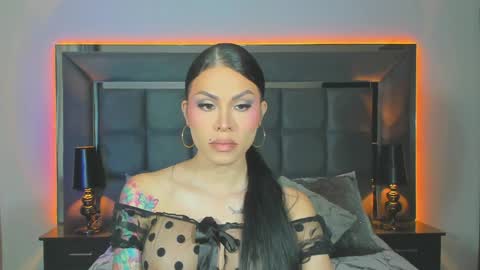 Emmily Santibaez online show from 12.05.24