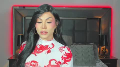 Emmily Santibaez online show from 12.10.24