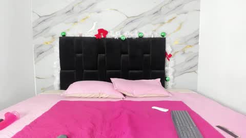 Emma online show from 12.18.25