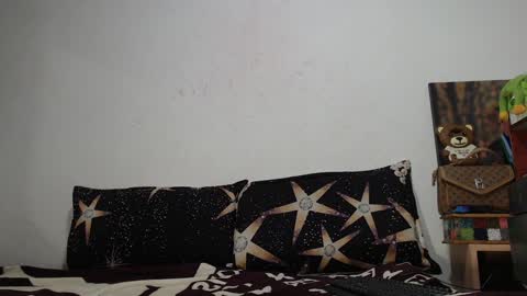 emmy___lee online show from 12.19.24