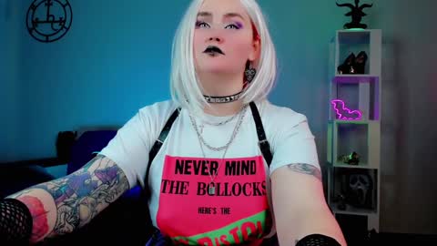 Emmy Bright     50  online show from 01.12.25