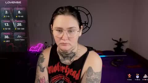 Emmy Bright     50  online show from 12.18.25