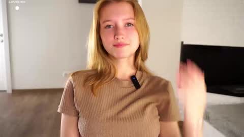 Snapshot of emmyleri chatting on 09.12.25 Emmy online show from 09.12.25