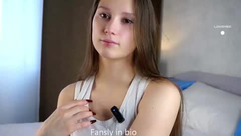 Snapshot of emmyleri chatting on 10.21.25 Emmy online show from 10.21.25