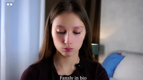 Snapshot of emmyleri chatting on 10.23.25 Emmy online show from 10.23.25