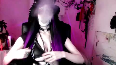 Morrigan online show from 02.12.26